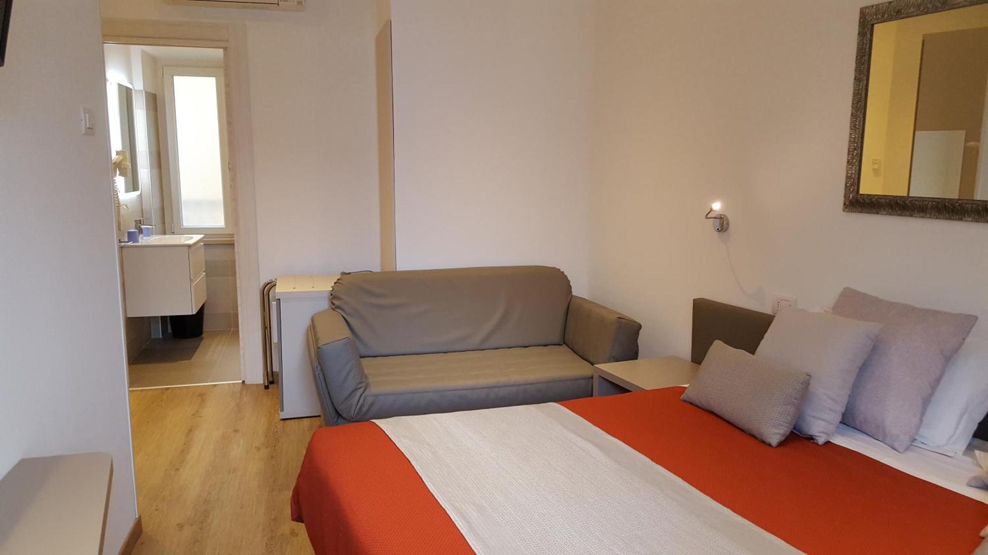 Hotel Pace برنزوني سول جاردا المظهر الخارجي الصورة